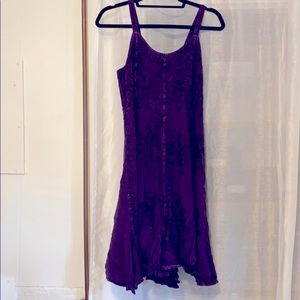 Purple embroidered sleeveless dress - flattering